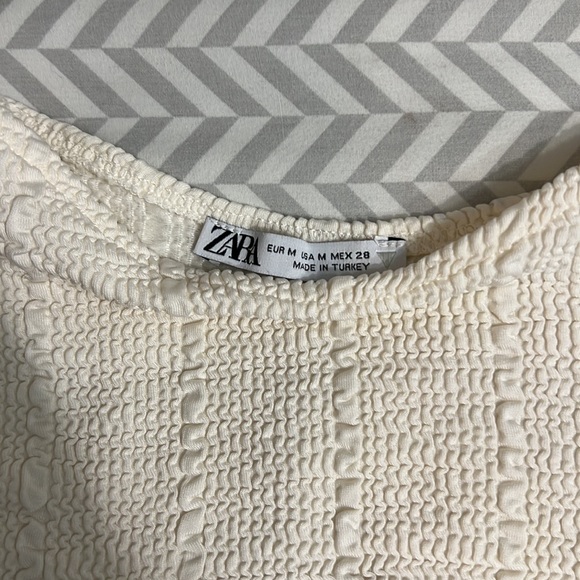 Zara combination cream textured crop top - Picture 2 of 4